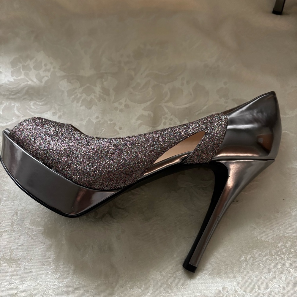 Marc Fisher Multi-Colored Peep Toe Glitter Pumps, Size 8.5 - Picture 2 of 15
